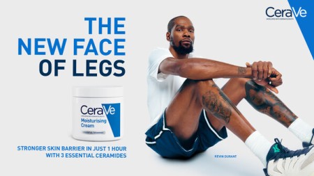籃球巨星 Kevin Durant 在 CeraVe 最新「專業滋潤肌膚」宣傳活動中擔任「腿部護理新代言人」